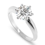Engagement ring solitaire six prong